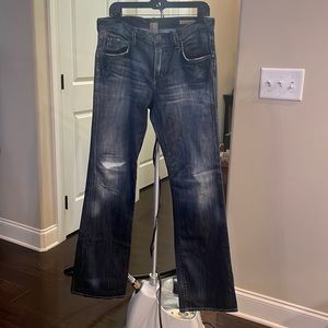 Lightly worn Citizens of Humanity jeans. 33 waist